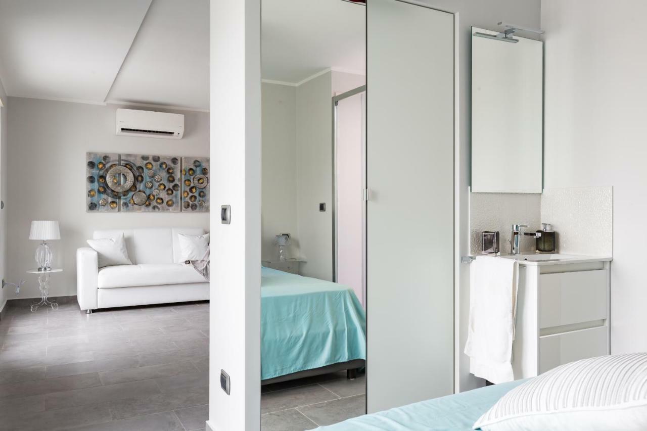 Penthouse 41 In Trastevere With Big Terrace Rome Exterior photo