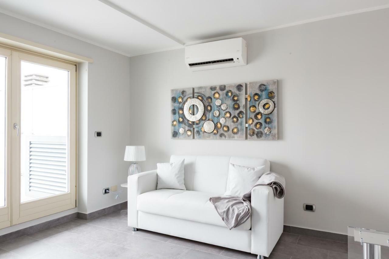 Penthouse 41 In Trastevere With Big Terrace Rome Exterior photo